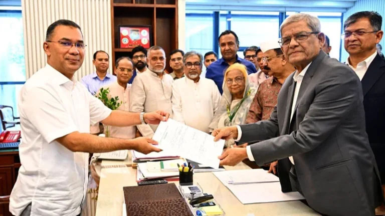 pm-and-fakhrul-1786610073